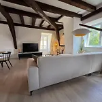 Le Jolie Duplex アパート *
